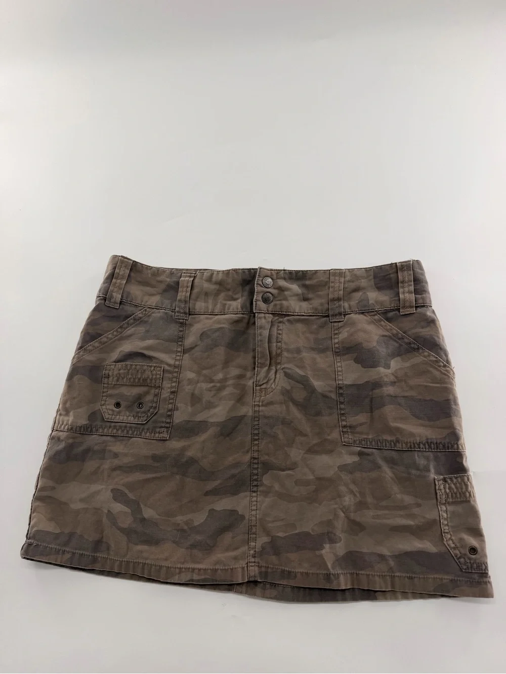 Old Navy Vintage Y2K Mini Skirt Green Camo Camouflage Women’s Short Size 8 Y2K
